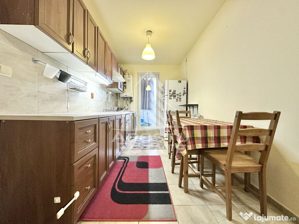 Apartament cu 3 camere, debara si terasa inchisa de 12 mp... 