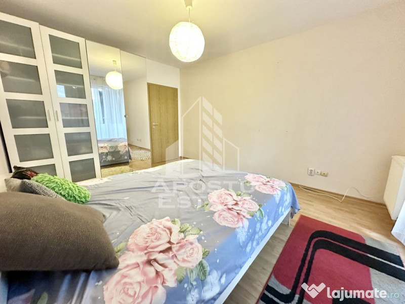 Apartament cu 3 camere, debara si terasa inchisa de 12 mp... 