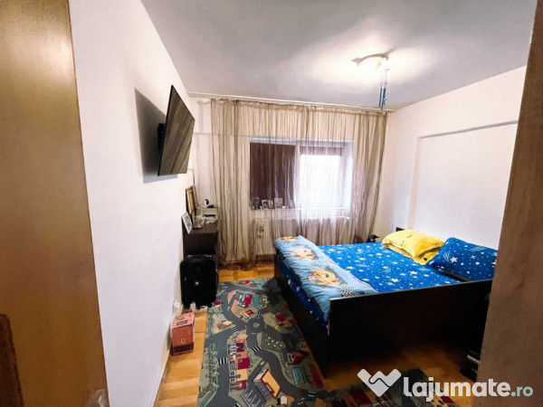 Apartament 3 camere structura mare zona Electrica- 13 Decemb