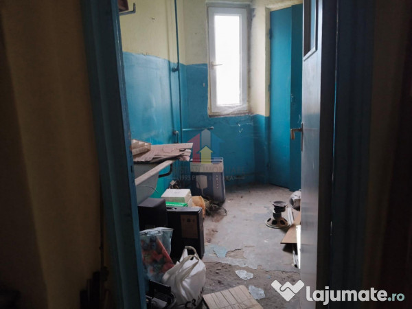 Super pret! Ap.2 cam, conf 2, Viziru 1, zona buna!