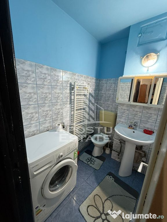 Apartament cu 3 camere | Decomandat | Etaj 2/4 | Centrala...