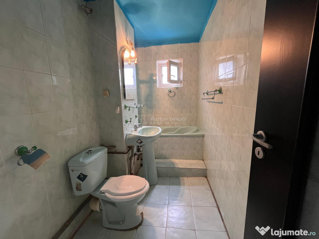 Lugoj, Apartament 3 Cam. 84 Mp. Micro 4, Acoperis Nou