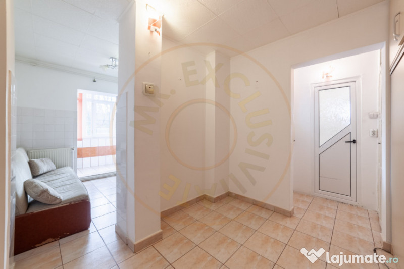 Mioveni, 2 camere, 50mp, decomandat, acces imediat catre Uzi 