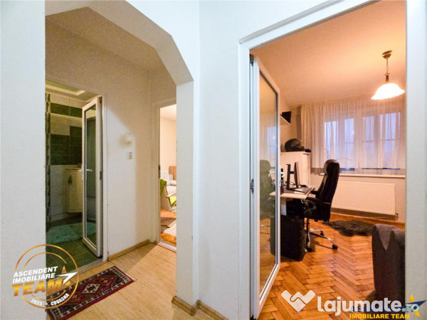 Schimb cu 2 camere plus diferenta: 3 camere,Central,decoman