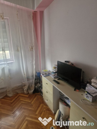 Apartament 3 camere Brosteni - Colegiu 