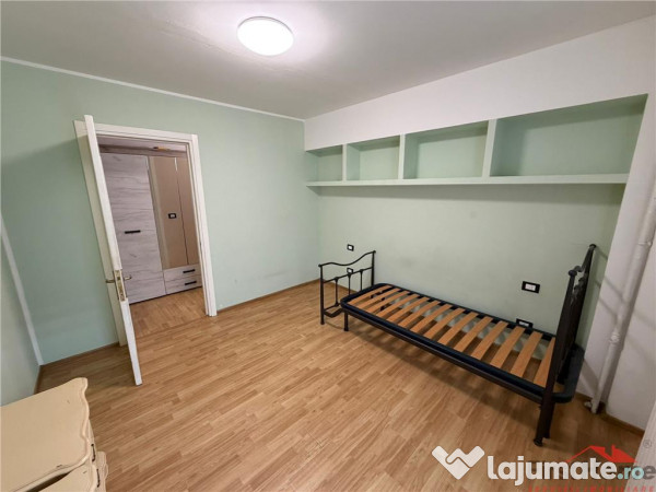 Apartament 4 camere transformat in 3, etaj 1, 100mp, Pictor