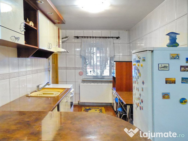 Suprafata Generoasa | Cartier Racadau 