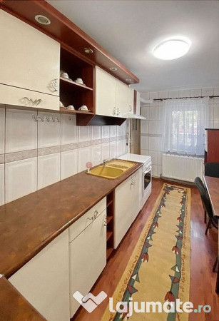 Suprafata Generoasa | Cartier Racadau 