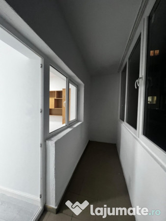 Apartament cu 3 camere, de inchiriat, zona Subcetate - 75000Euro 