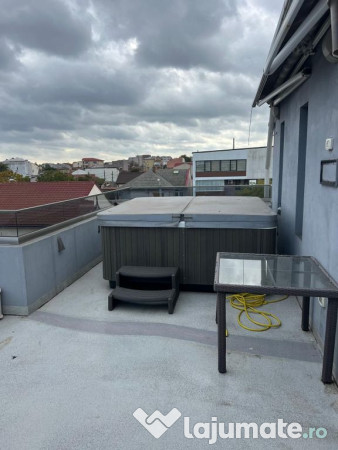 PENTHOUSE 4 CAMERE, 3 BAI SI 2 TERASE 204 MP ZONA COICIU 