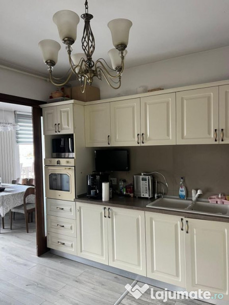 PENTHOUSE 4 CAMERE, 3 BAI SI 2 TERASE 204 MP ZONA COICIU 