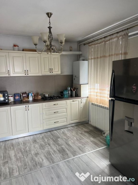 PENTHOUSE 4 CAMERE, 3 BAI SI 2 TERASE 204 MP ZONA COICIU 