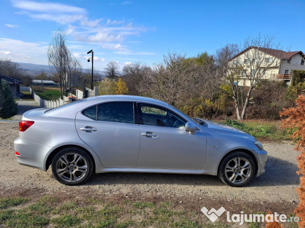 Lexus IS220D Manual 