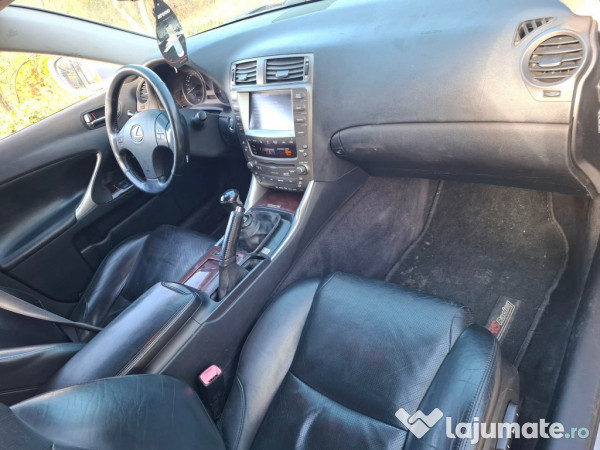 Lexus IS220D Manual 