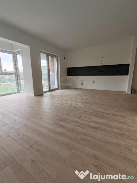 Oportunitate! Apartament 2 camere, finisat, parcare, zona Av. Iancu