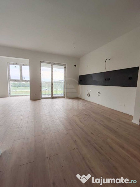 Oportunitate! Apartament 2 camere, finisat, parcare, zona Av. Iancu