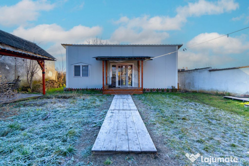 Casă cu 3 camere si teren generos de 1.519 mp în Prejme...