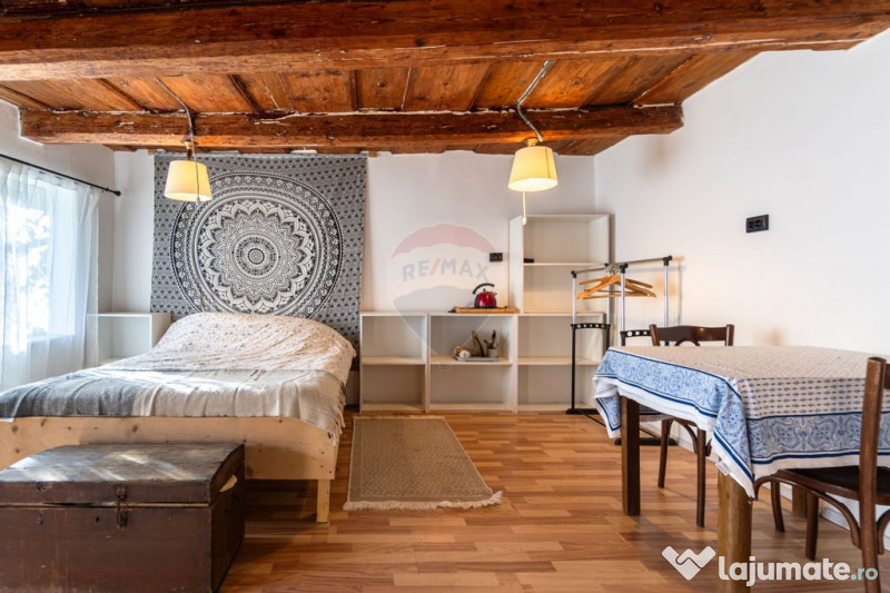 Casă cu 3 camere si teren generos de 1.519 mp în Prejme...