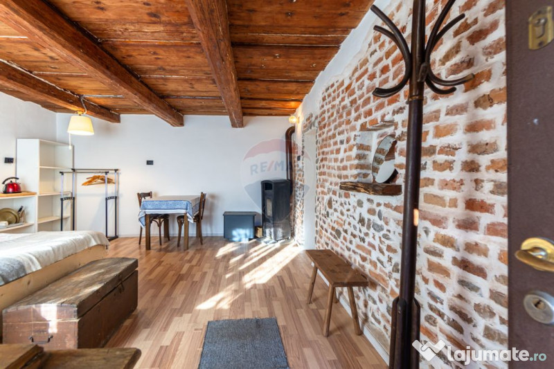 Casă cu 3 camere si teren generos de 1.519 mp în Prejme...