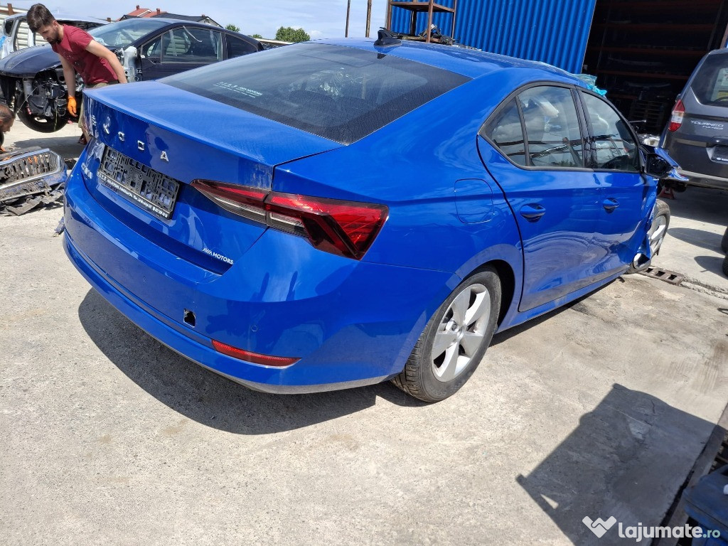 Dezmembrez Skoda Octavia IV 1.0 TSI DLAA 110 cai 