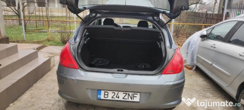 Dezmembrez Peugeot 308 Coupe 1.6 turbo 5FX 155 cai An 2010 112.000 km 