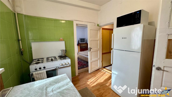 FILM Tur 3D!Casa cu 4 camere si curte, Central, Targu Mures. 