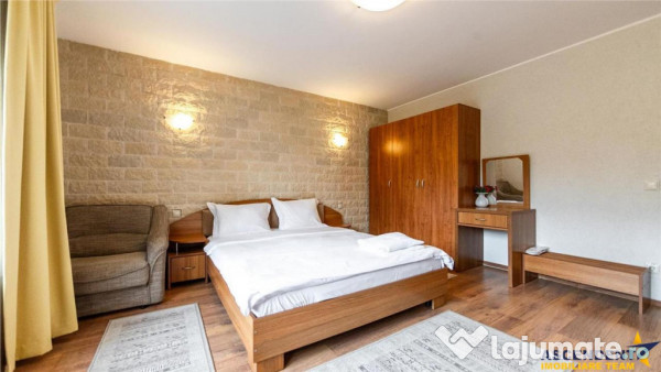 Complex turistic cu privelisti picturale,apa curativa,aer pu