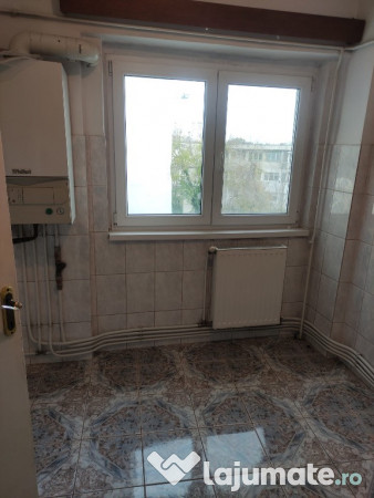 Apartament 4 camere conf. 1 decomandat Garii- Liber 