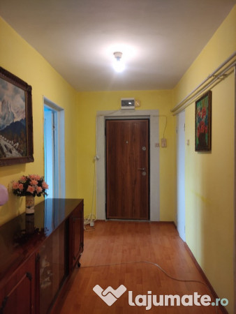 Apartament 4 camere conf. 1 decomandat Garii- Liber 