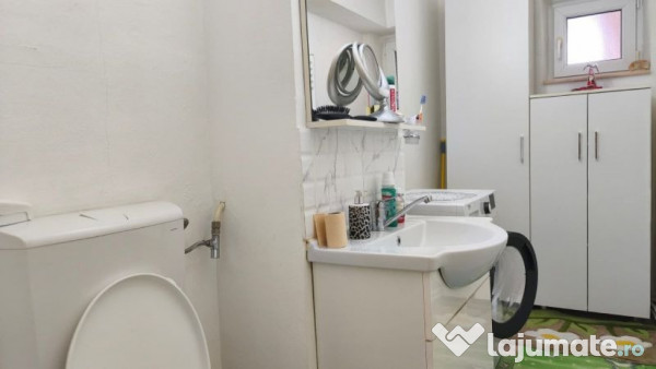 Apartament 4 camere in Simeria, zona 1 Decembrie, et 1 