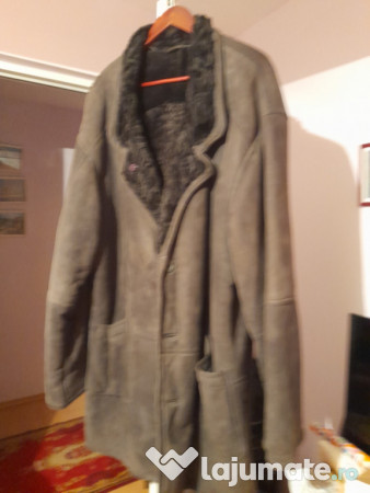 Cojoc barbatesc nou.