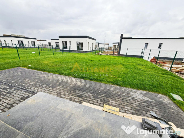 Vila individuala / 4 Camere / 3 Bai / Teren 453 mp / Mutare