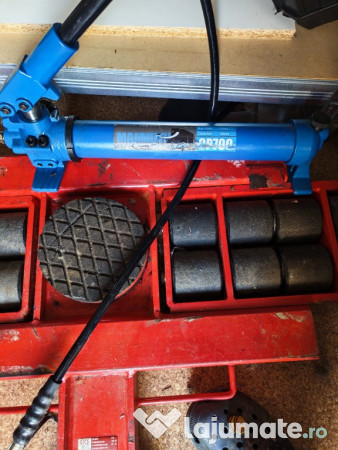 Sistem role transportoare si cric hidraulic 