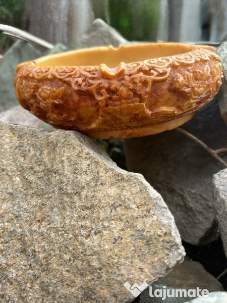 Scrumieră asiatică din piatră de marmura 