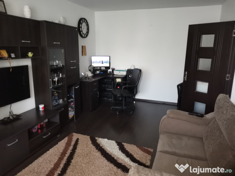 Apartament 2 camere str. Constructorilor 