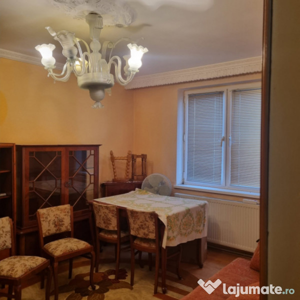 APARTAMENT DE VANZARE CU 2 CAMERE 