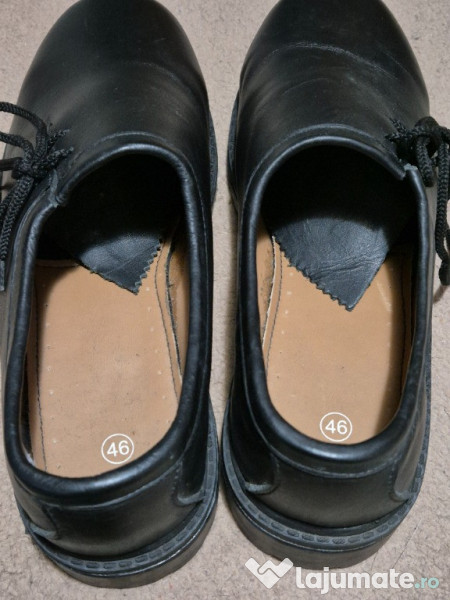 Pantofi barbatesti, piele naturala, 46, impecabili, noi, negri 