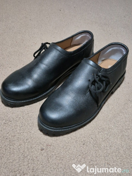 Pantofi barbatesti, piele naturala, 46, impecabili, noi, negri 