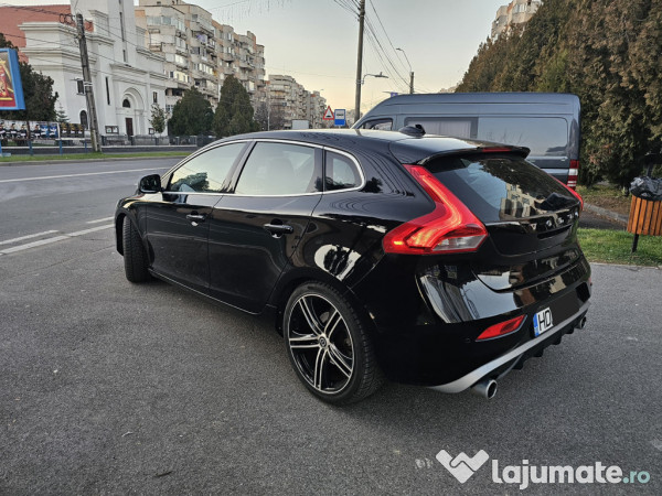 Volvo v40 Rdesign