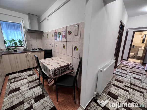 Apartament 3 camere, decomandat,zona Deva Mall/Baroul de avocati 