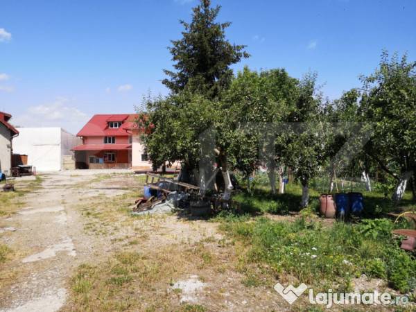 Casa cu teren 2464 mp, potential constructie blocuri, langa 