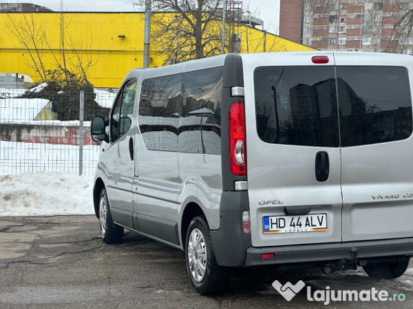 Opel Vivaro*autoturism 9 locuri*navigatie*2.0 D*aer conditionat*2010 