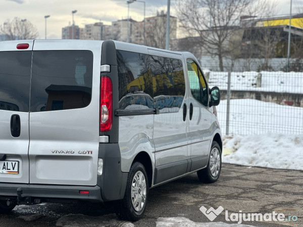 Opel Vivaro*autoturism 9 locuri*navigatie*2.0 D*aer conditionat*2010 