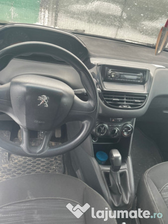 Peugeot 208 an 2013 