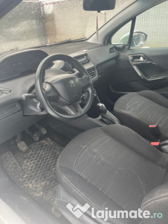 Peugeot 208 an 2013 