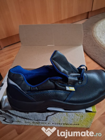 Pantofi munca nr. 48 