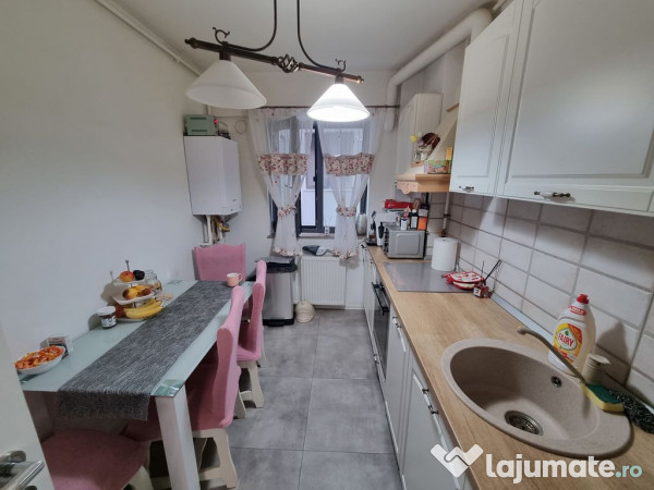 Compozitori-apartament 3 camere finisat modern cu loc de ... 