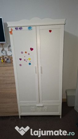 Mobila camera copilului 