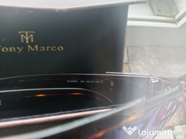 Ochelari de soare pentru femei Berluti Paris 