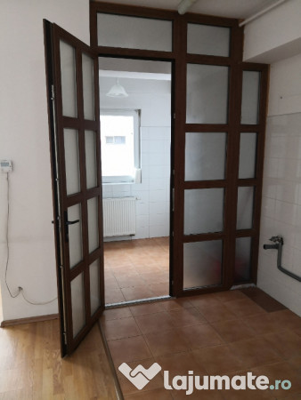 Apartament 2 camere dec. 65 mp zona Kauflandul de jos